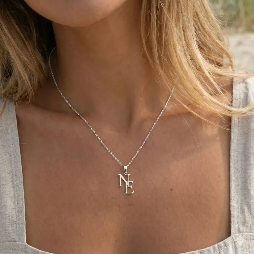 Lorenza Initialhalsband